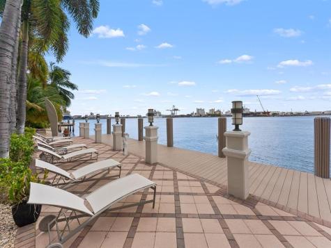 1965 SE 21st Avenue Fort Lauderdale FL 33316