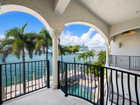 1965 SE 21st Avenue Fort Lauderdale FL 33316