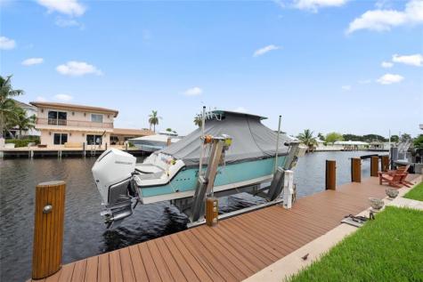 2761 NE 57th Court Fort Lauderdale FL 33308
