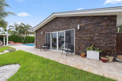 2761 NE 57th Court Fort Lauderdale FL 33308