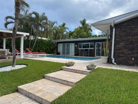2761 NE 57th Court Fort Lauderdale FL 33308