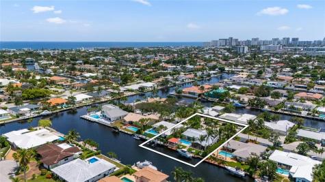 2761 NE 57th Court Fort Lauderdale FL 33308