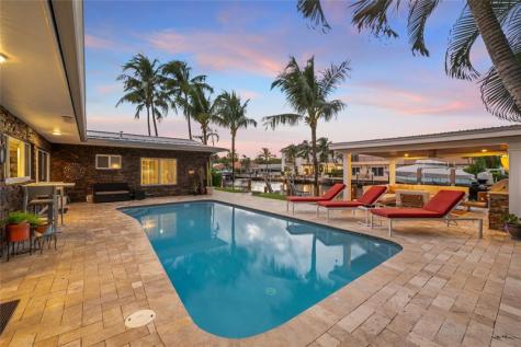 2761 NE 57th Court Fort Lauderdale FL 33308