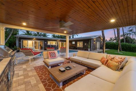2761 NE 57th Court Fort Lauderdale FL 33308