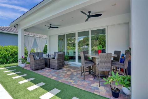 9621 Mosler Trail Lake Worth FL 33467