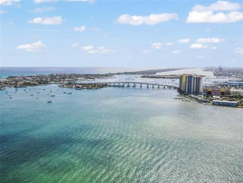 3420 E Avenue H E Riviera Beach FL 33404