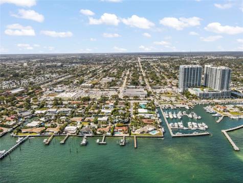 3420 E Avenue H E Riviera Beach FL 33404