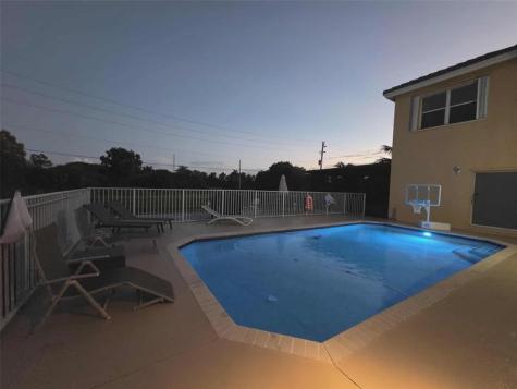 7548 Fairway Trail Boca Raton FL 33487