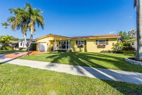 1017 NE 4th Street Hallandale Beach FL 33009