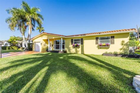 1017 NE 4th Street Hallandale Beach FL 33009