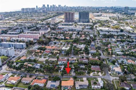 1017 NE 4th Street Hallandale Beach FL 33009