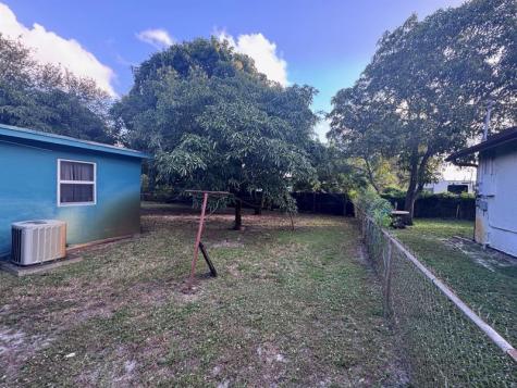 924 NW 14 Court Fort Lauderdale FL 33311