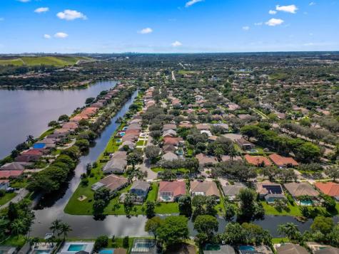 3919 NW 57th Street Coconut Creek FL 33073