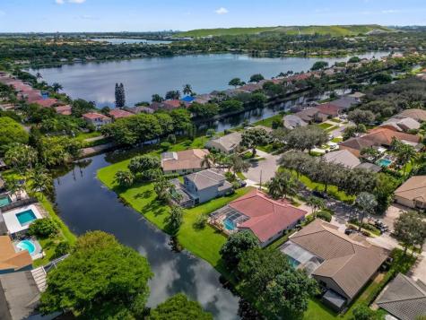3919 NW 57th Street Coconut Creek FL 33073