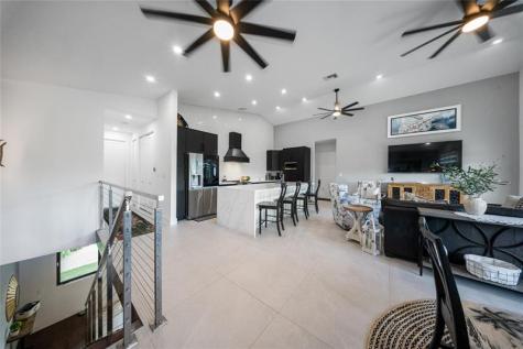 239 W Seaview Drive Duck Key FL 33050