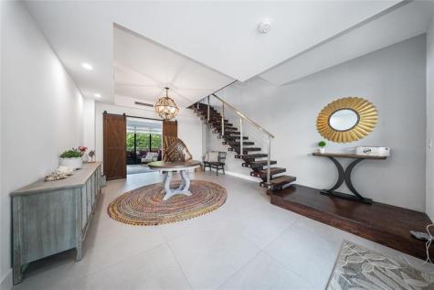 239 W Seaview Drive Duck Key FL 33050