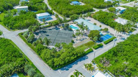 239 W Seaview Drive Duck Key FL 33050