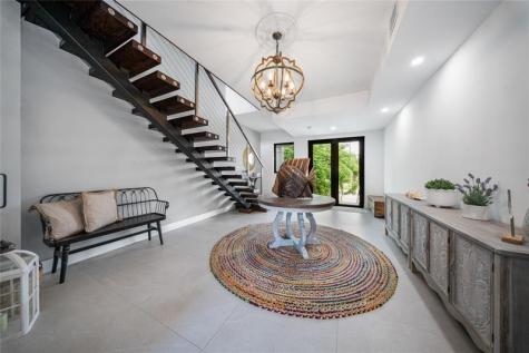 239 W Seaview Drive Duck Key FL 33050