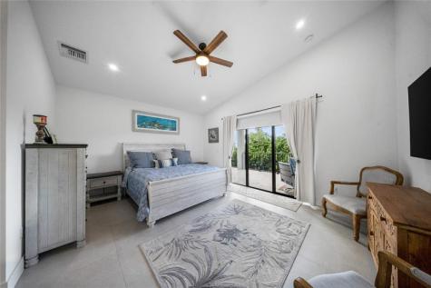 239 W Seaview Drive Duck Key FL 33050