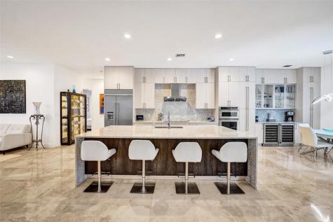 517 NE 11th Avenue Fort Lauderdale FL 33301