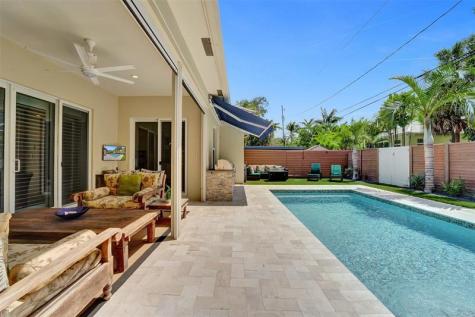 517 NE 11th Avenue Fort Lauderdale FL 33301