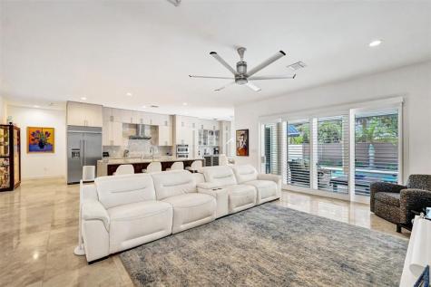 517 NE 11th Avenue Fort Lauderdale FL 33301