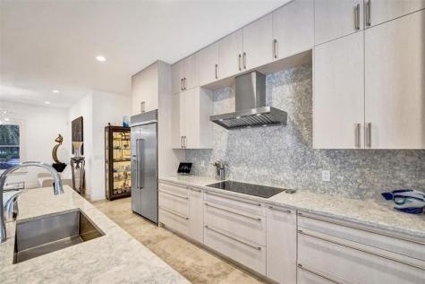 517 NE 11th Avenue Fort Lauderdale FL 33301