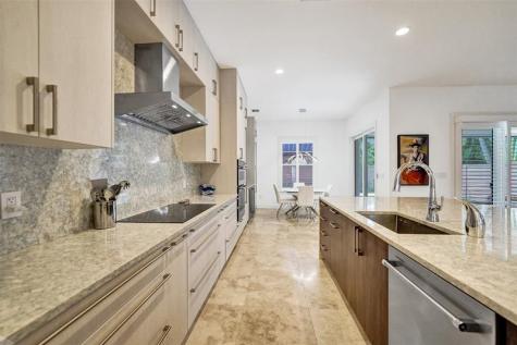 517 NE 11th Avenue Fort Lauderdale FL 33301