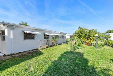 370 S Golf Boulevard Pompano Beach FL 33064