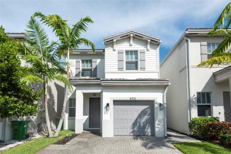 4731 NW 48th Terrace Tamarac FL 33319