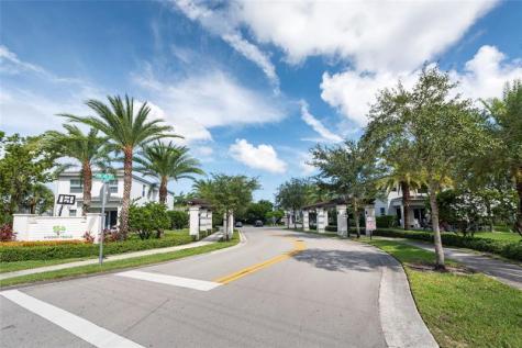 4731 NW 48th Terrace Tamarac FL 33319