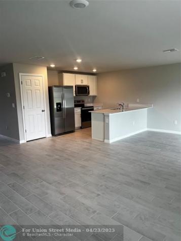 4021 35TH Street Lehigh Acres FL 33976