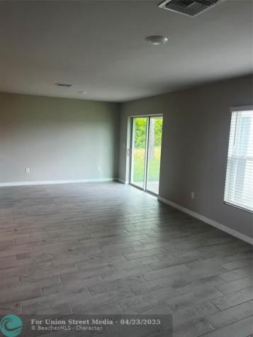 4021 35TH Street Lehigh Acres FL 33976