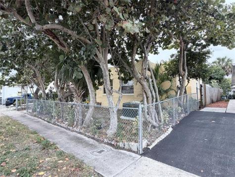 416 Revere Road West Palm Beach FL 33405