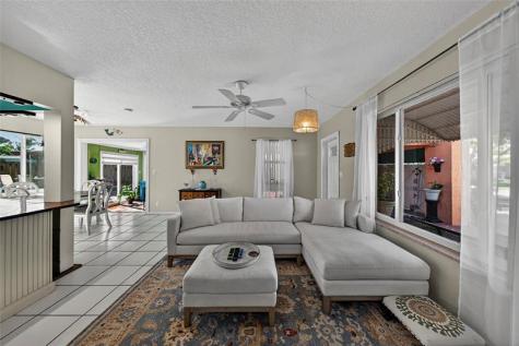 40 SW 9th Court Pompano Beach FL 33060