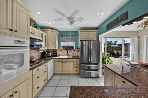 40 SW 9th Court Pompano Beach FL 33060