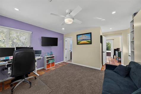 40 SW 9th Court Pompano Beach FL 33060