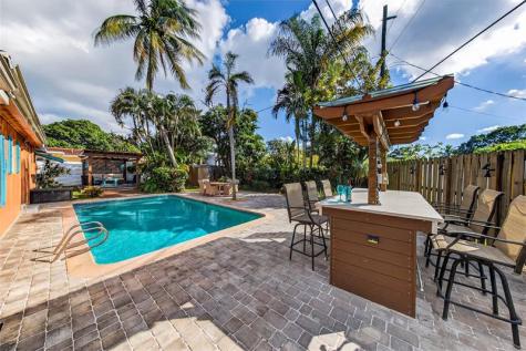 40 SW 9th Court Pompano Beach FL 33060