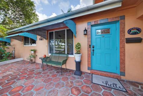 40 SW 9th Court Pompano Beach FL 33060