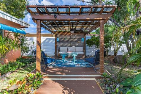 40 SW 9th Court Pompano Beach FL 33060