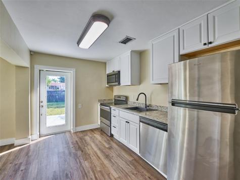 5208 NE 2nd Avenue Oakland Park FL 33334