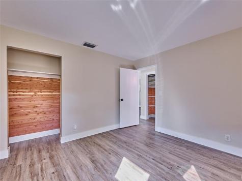 5208 NE 2nd Avenue Oakland Park FL 33334