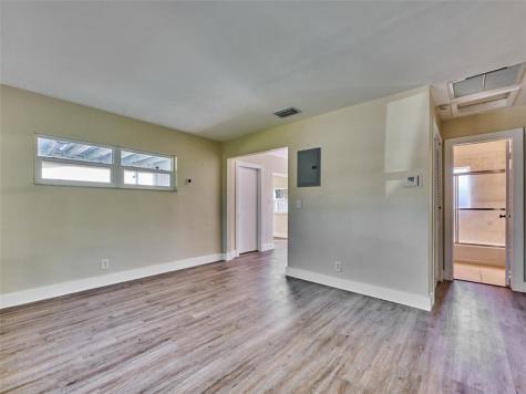 5208 NE 2nd Avenue Oakland Park FL 33334