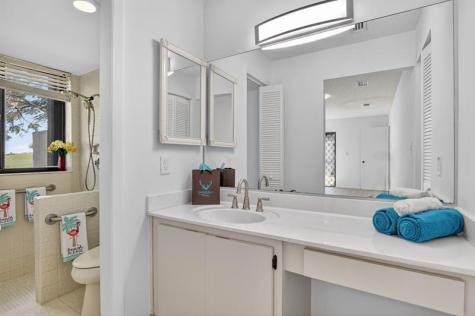 661 Deer Creek Hollows Circle Deerfield Beach FL 33442