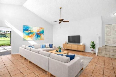 661 Deer Creek Hollows Circle Deerfield Beach FL 33442
