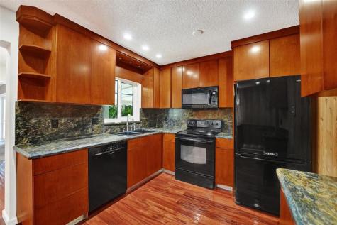 4731 NE 13 Avenue Oakland Park FL 33334
