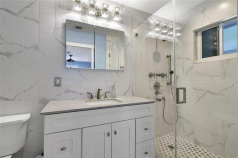 390 NE 10th Avenue Fort Lauderdale FL 33301