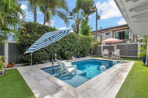 390 NE 10th Avenue Fort Lauderdale FL 33301