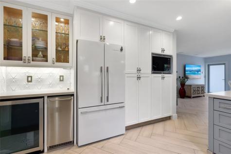 390 NE 10th Avenue Fort Lauderdale FL 33301
