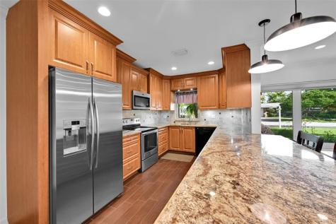 4401 NE 18th Avenue Oakland Park FL 33334